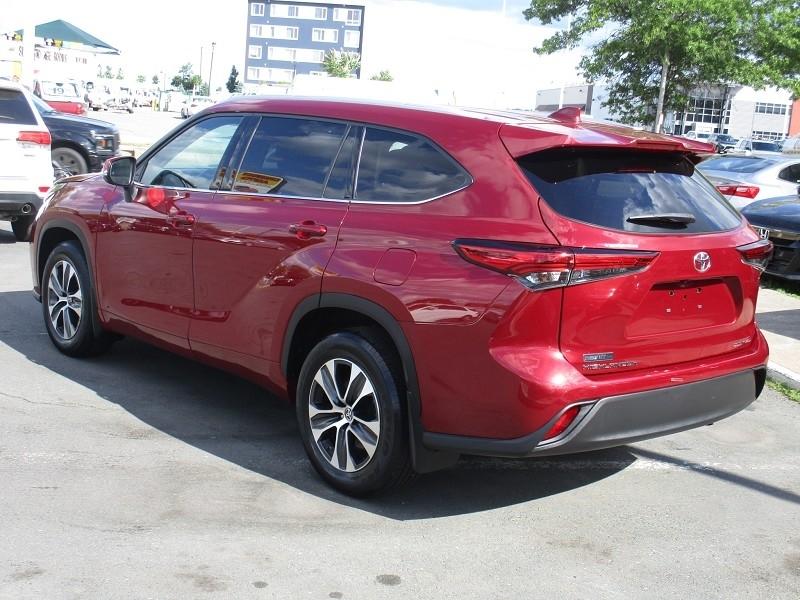 Toyota Highlander XLE AWD (Natl) 2022