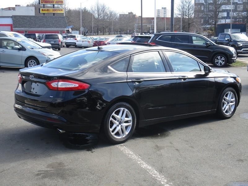 Ford Fusion 4dr Sdn SE FWD 2016