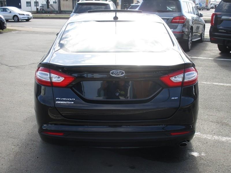 Ford Fusion 4dr Sdn SE FWD 2016