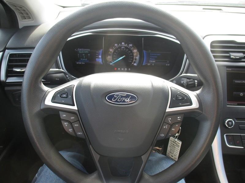 Ford Fusion 4dr Sdn SE FWD 2016