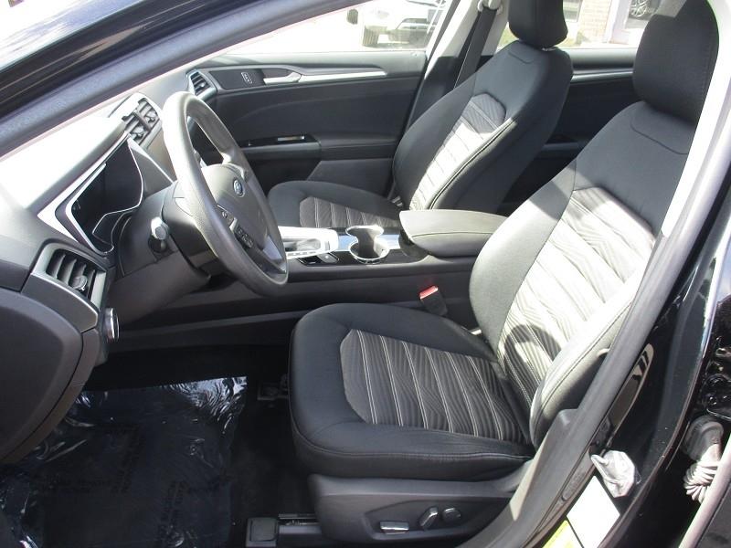 Ford Fusion 4dr Sdn SE FWD 2016