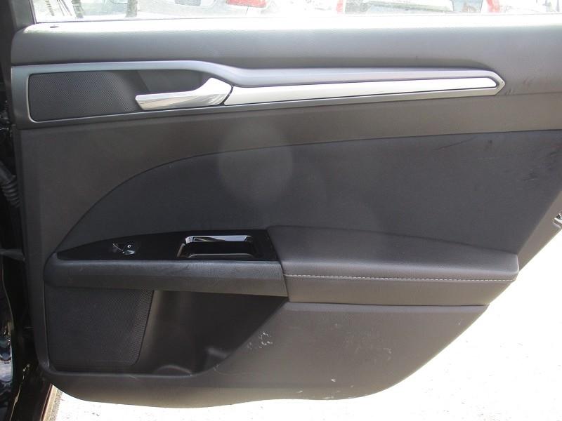 Ford Fusion 4dr Sdn SE FWD 2016