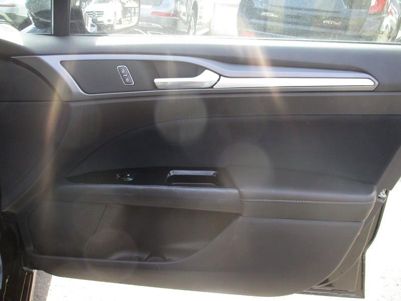 Ford Fusion 4dr Sdn SE FWD 2016