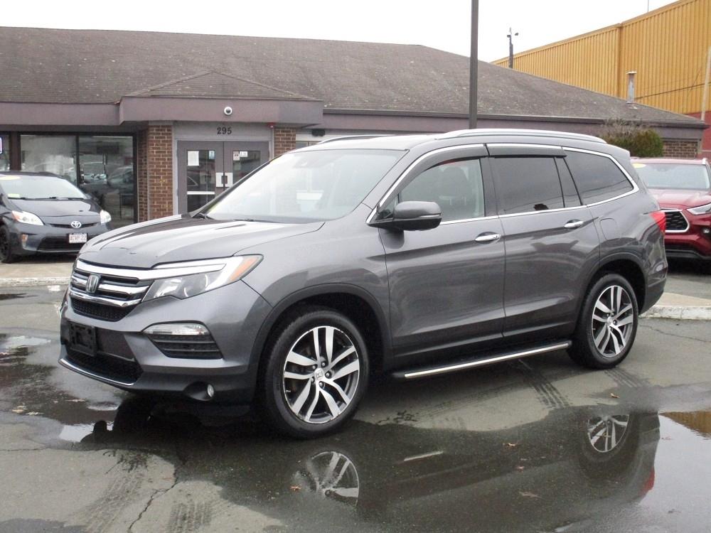 2017 Honda Pilot Touring AWD