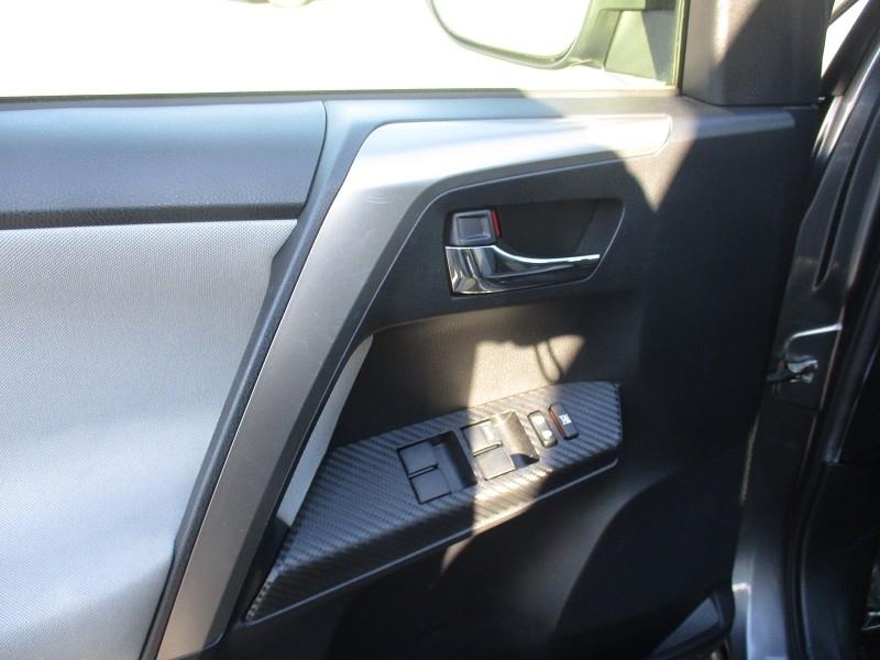 Toyota RAV4 AWD 4dr XLE (Natl) 2015