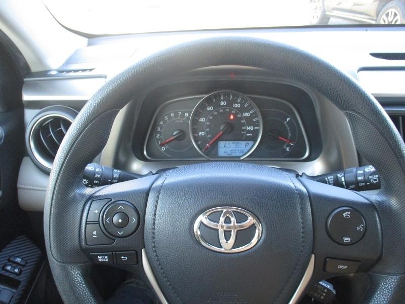 Toyota RAV4 AWD 4dr XLE (Natl) 2015