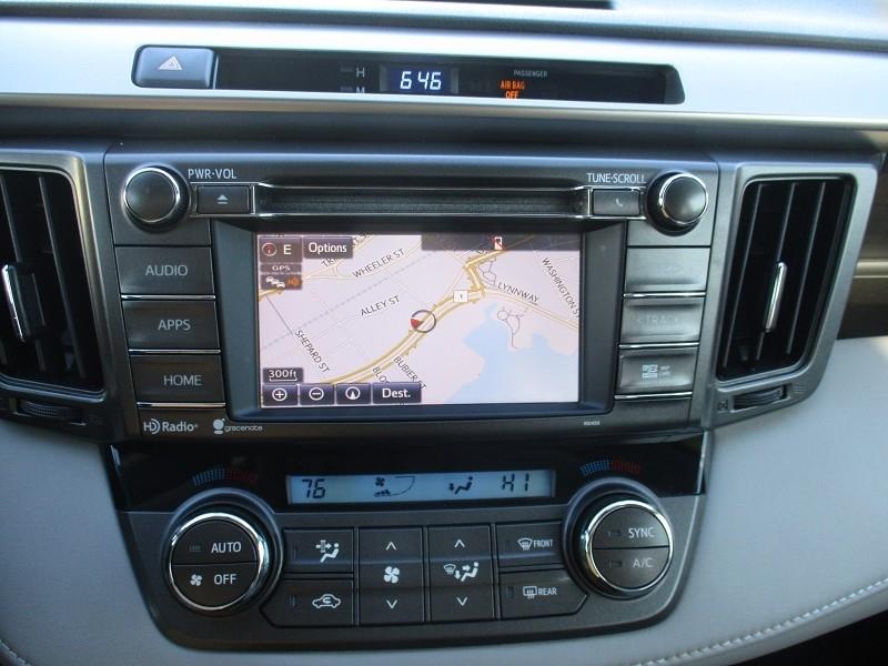 Toyota RAV4 AWD 4dr XLE (Natl) 2015