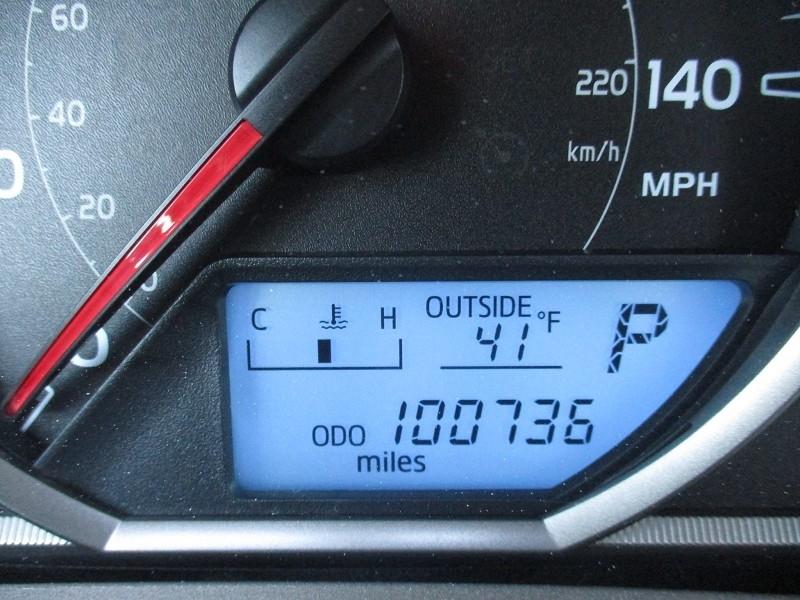 Toyota RAV4 AWD 4dr XLE (Natl) 2015