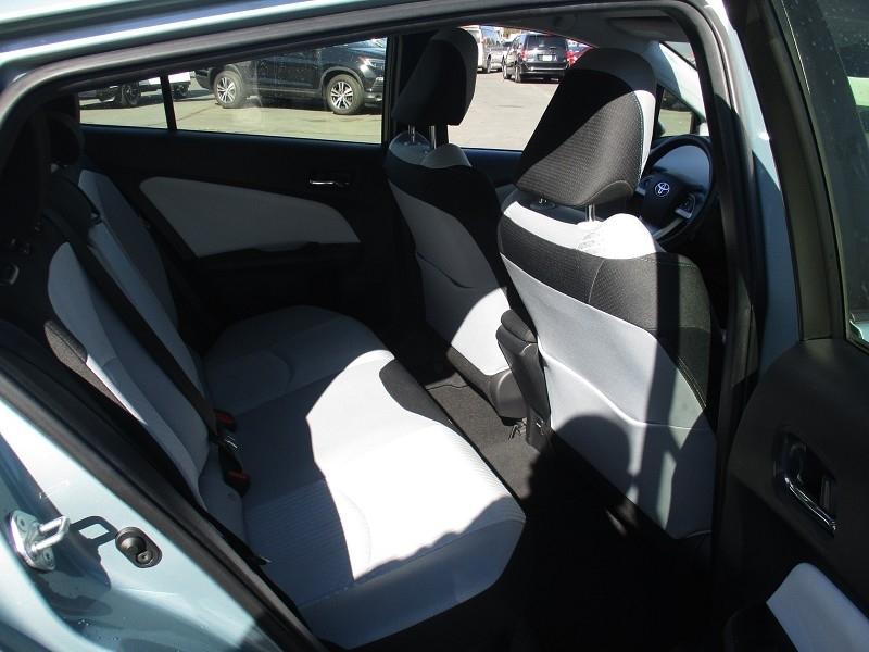 Toyota Prius Three Touring (Natl) 2018