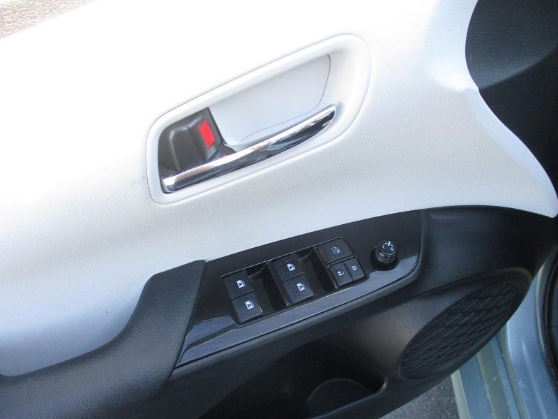 Toyota Prius Three Touring (Natl) 2018