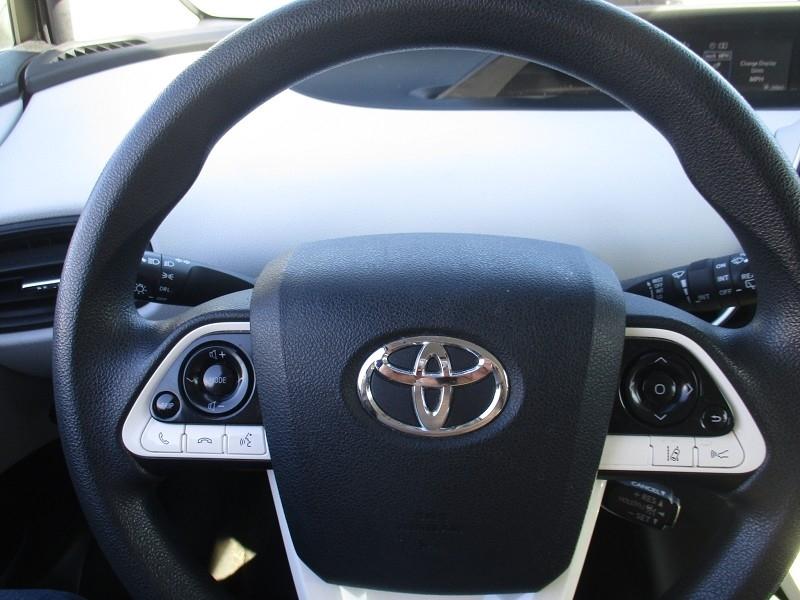 Toyota Prius Three Touring (Natl) 2018