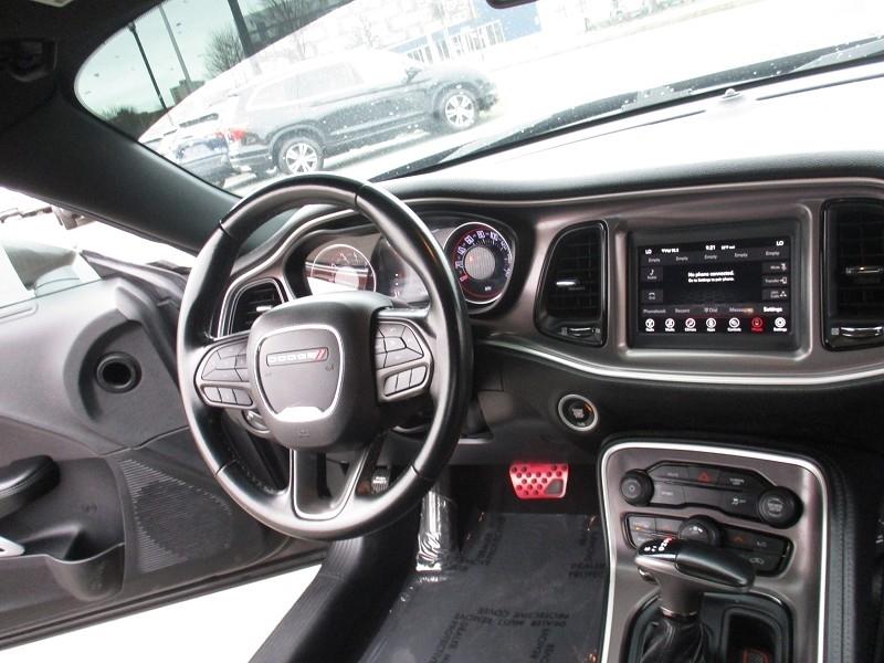 Dodge Challenger SXT RWD 2021