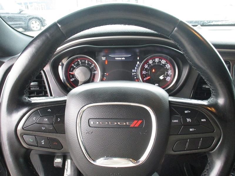 Dodge Challenger SXT RWD 2021