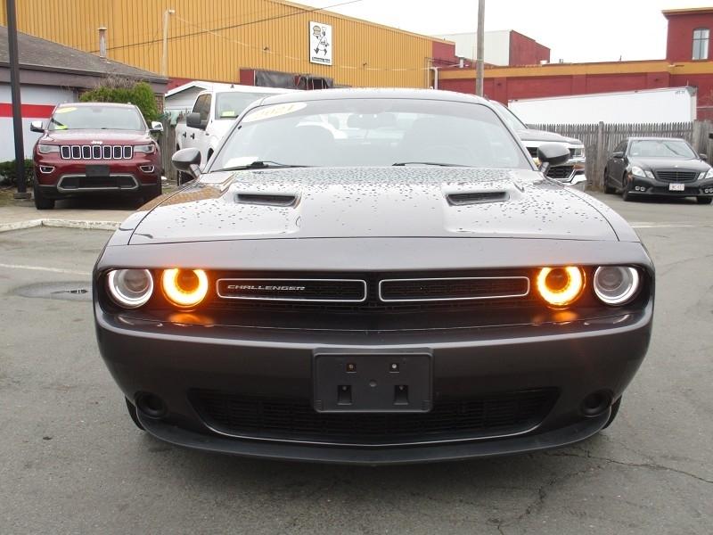 Dodge Challenger SXT RWD 2021