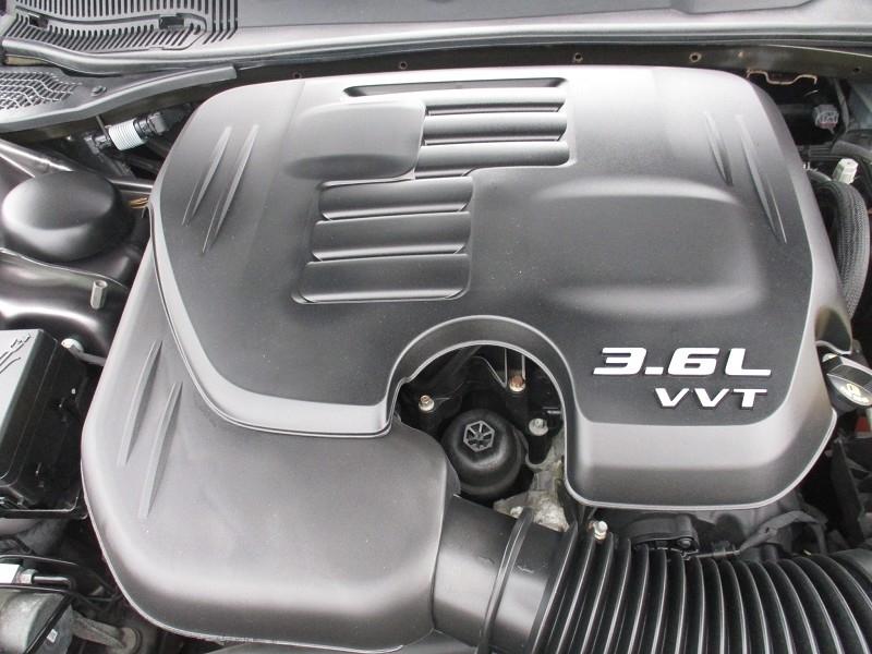 Dodge Challenger SXT RWD 2021