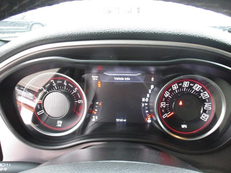 Dodge Challenger SXT RWD 2021