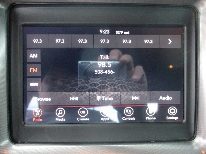 Dodge Challenger SXT RWD 2021