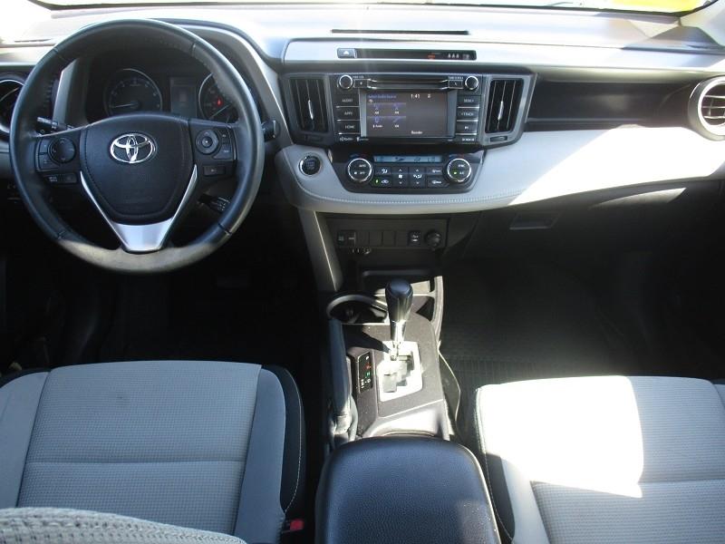 Toyota RAV4 XLE AWD (Natl) 2017