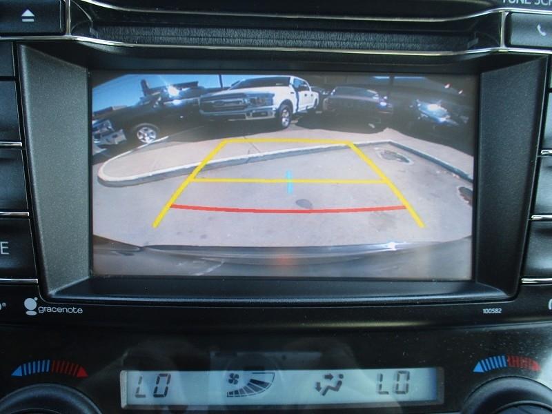 Toyota RAV4 XLE AWD (Natl) 2017