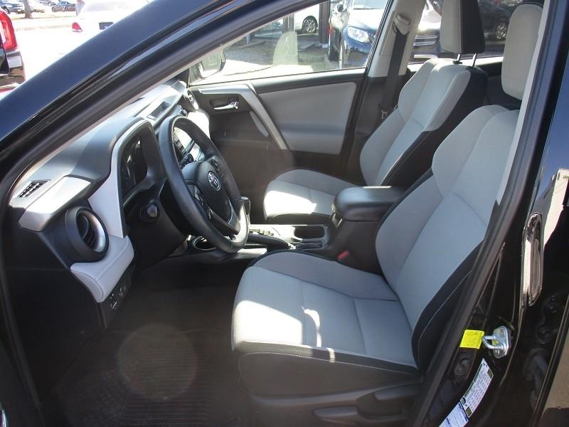 Toyota RAV4 XLE AWD (Natl) 2017