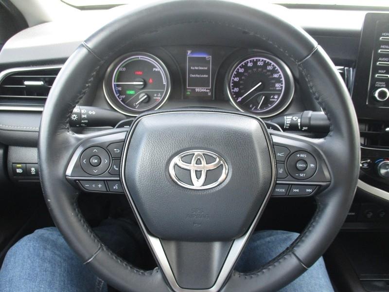 Toyota Camry Hybrid SE CVT (Natl) 2022