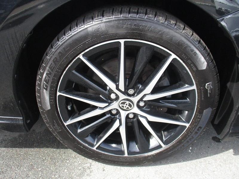 Toyota Camry Hybrid SE CVT (Natl) 2022