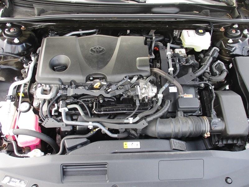 Toyota Camry Hybrid SE CVT (Natl) 2022