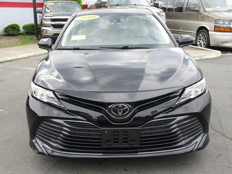 Toyota Camry XLE Auto (Natl) 2019