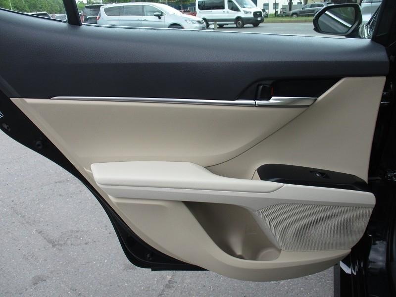 Toyota Camry XLE Auto (Natl) 2019
