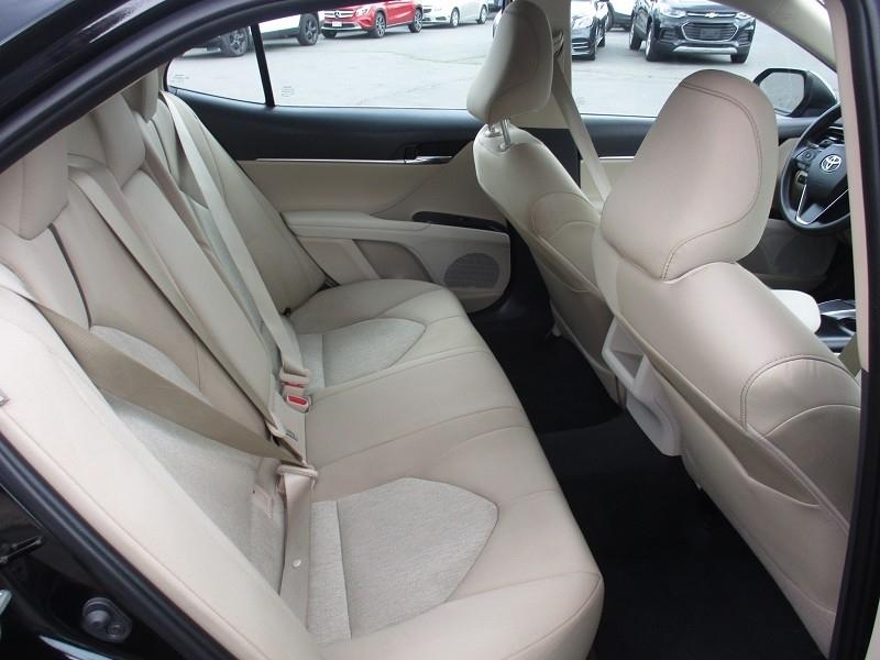 Toyota Camry XLE Auto (Natl) 2019