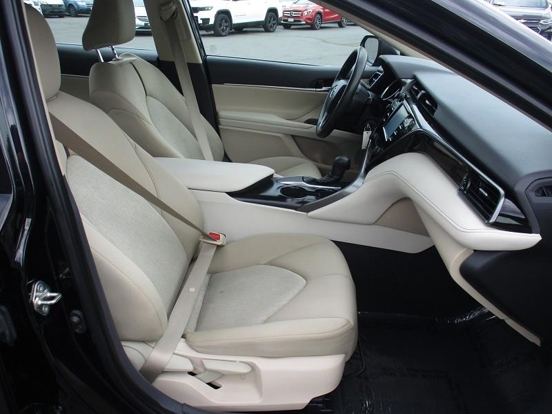 Toyota Camry XLE Auto (Natl) 2019