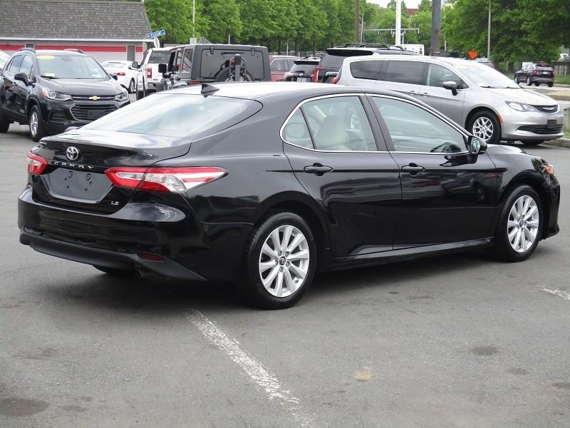 Toyota Camry XLE Auto (Natl) 2019