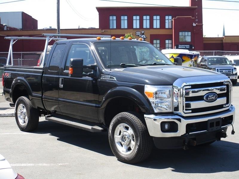 Ford Super Duty F-350 SRW 4WD SuperCab 158" Lariat 2016
