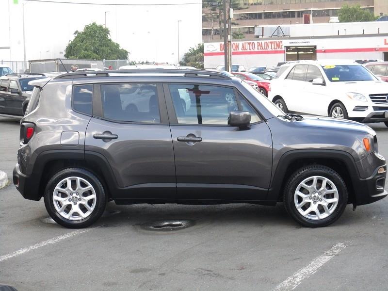Jeep Renegade Latitude FWD 2017