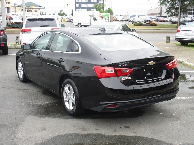 Chevrolet Malibu 4dr Sdn LS w/1FL 2020