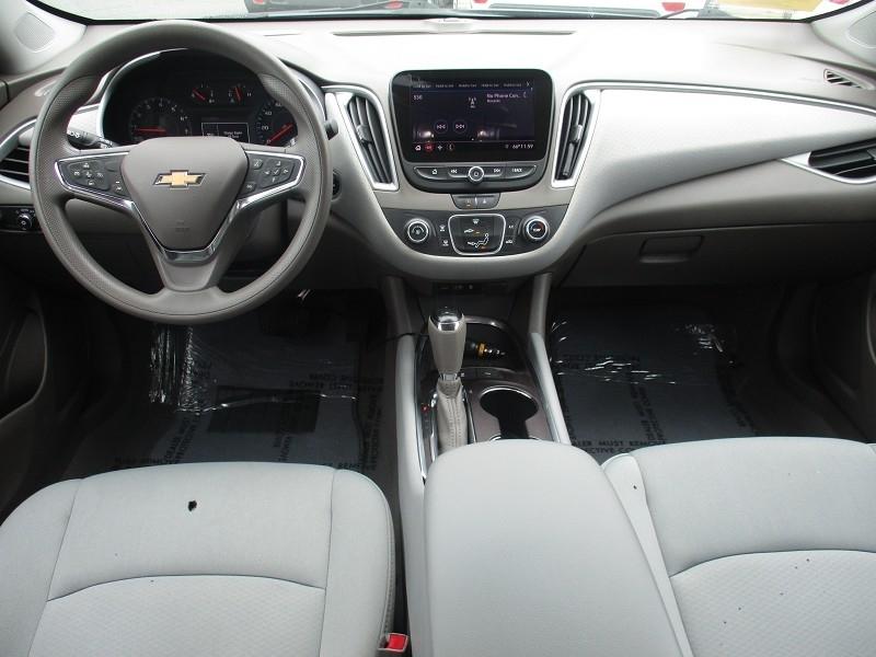 Chevrolet Malibu 4dr Sdn LS w/1FL 2020