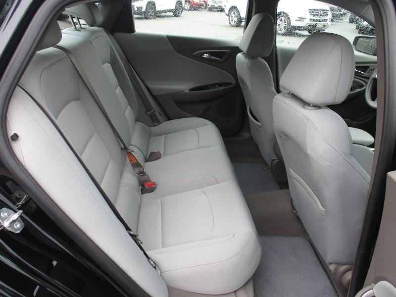 Chevrolet Malibu 4dr Sdn LS w/1FL 2020