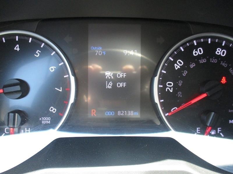 Toyota RAV4 LE AWD (Natl) 2021