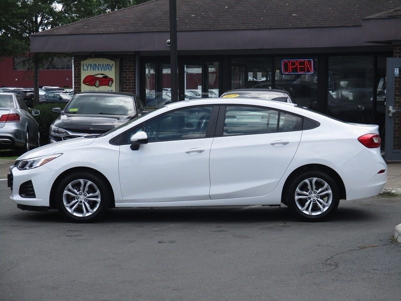 Chevrolet Cruze 4dr Sdn LS 2019