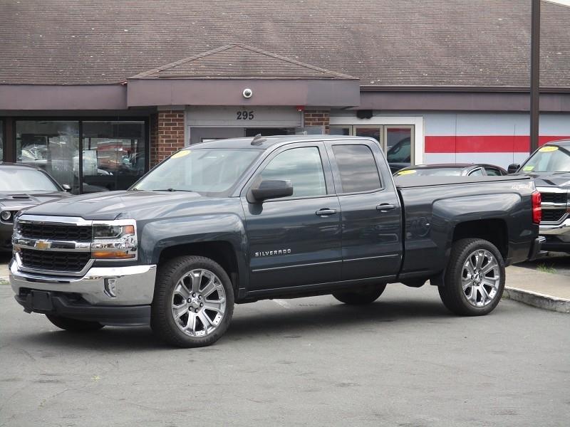 2017 Chevrolet Silverado 1500 4WD Double Cab 143.5" LT w/1LT