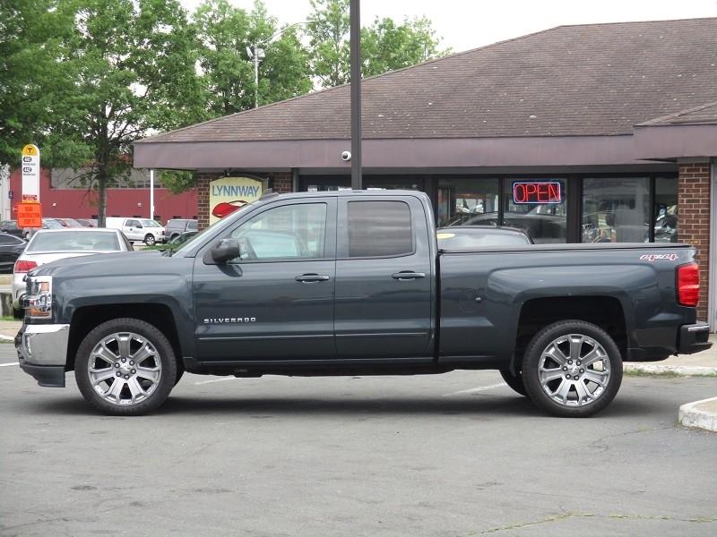 Chevrolet Silverado 1500 4WD Double Cab 143.5" LT w/1LT 2017