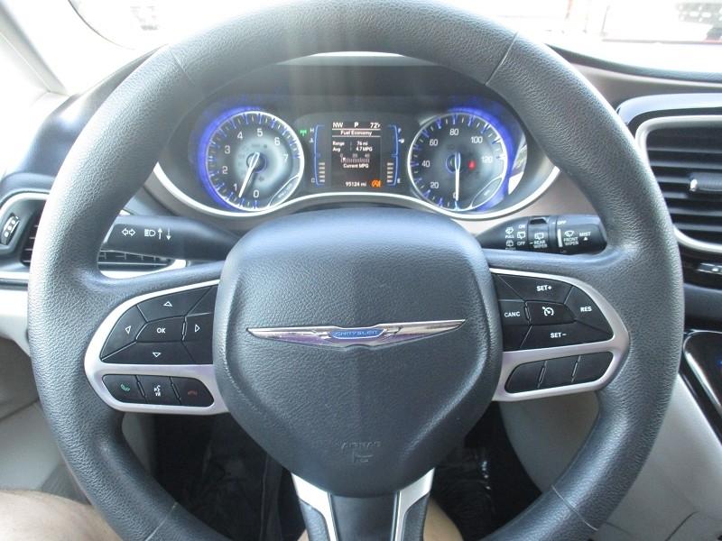 Chrysler Pacifica Touring FWD 2017