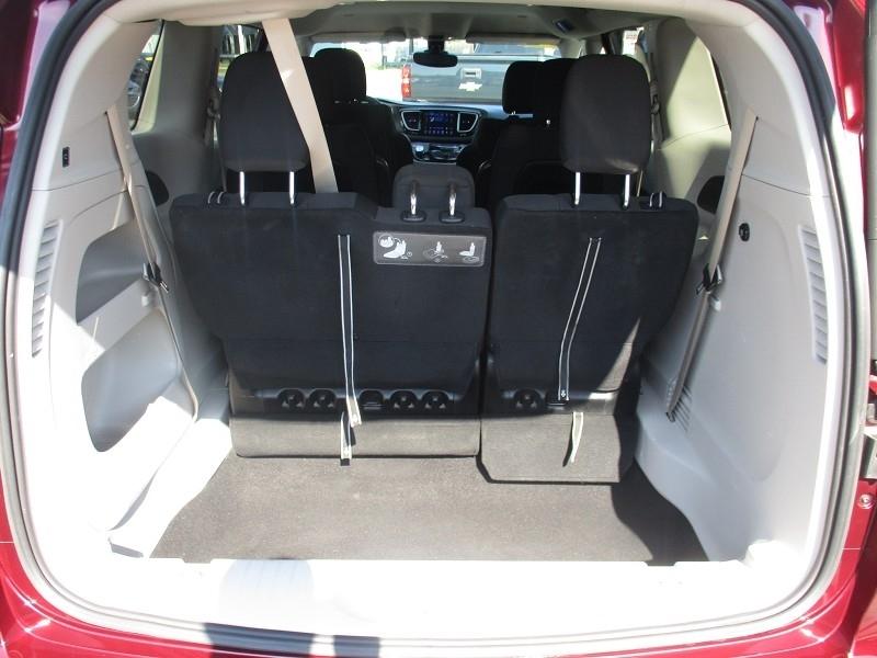 Chrysler Pacifica Touring FWD 2017