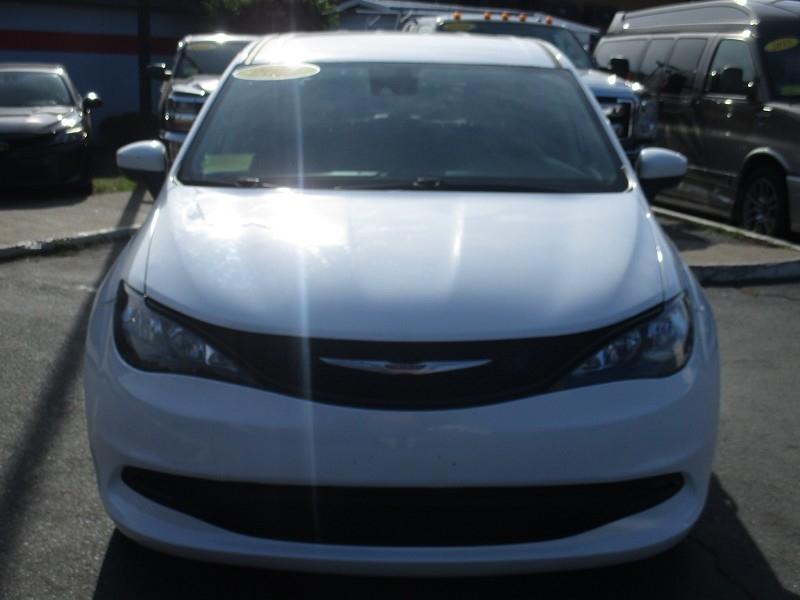 Chrysler Voyager L FWD 2021