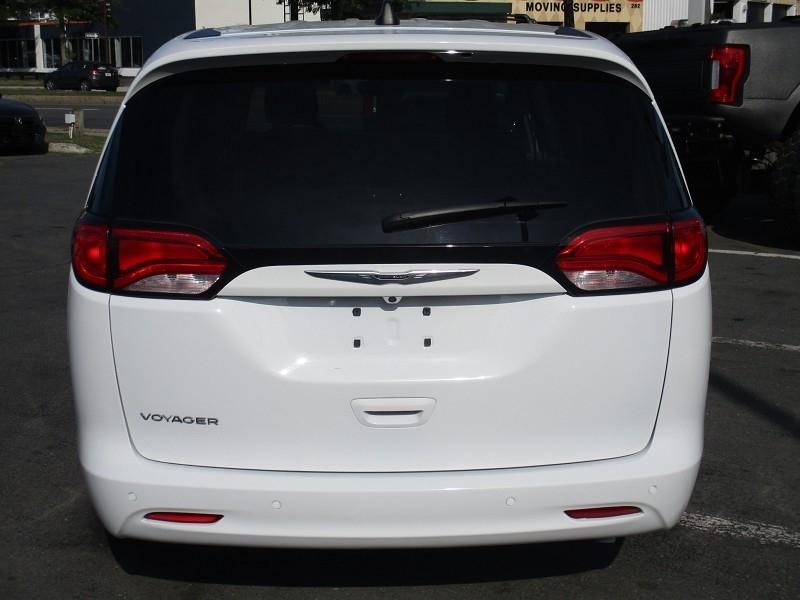 Chrysler Voyager L FWD 2021