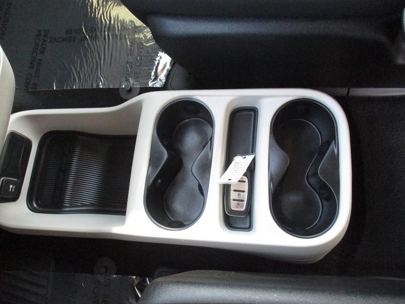 Chrysler Voyager L FWD 2021