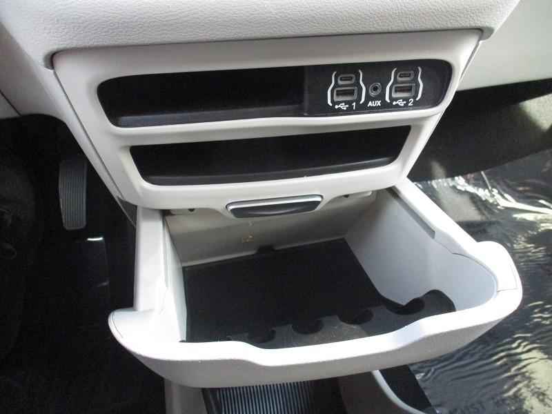 Chrysler Voyager L FWD 2021