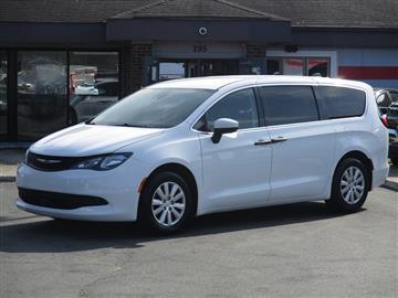 2021 Chrysler Voyager L FWD