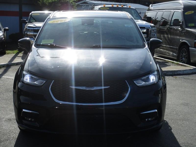 Chrysler Pacifica Touring L FWD 2024