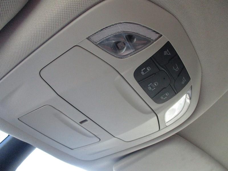 Chrysler Pacifica Touring L FWD 2024